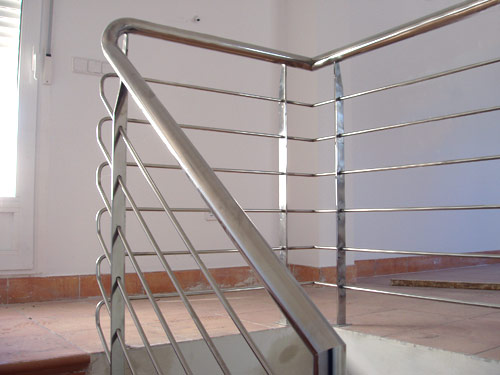 Foto: Escalera y Barandilla de Obra de Multiservicios Alcarreñas
